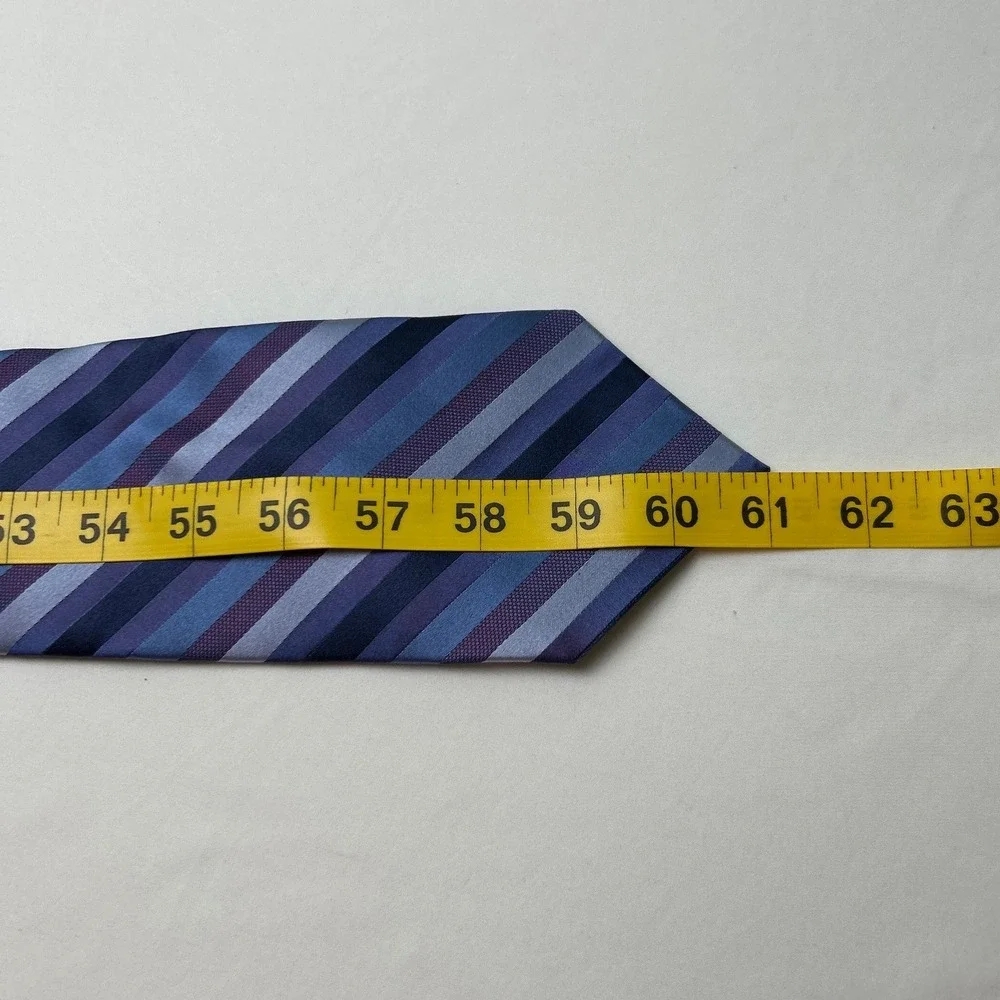 Paul Dione Mens Silk Striped Classic Necktie 61